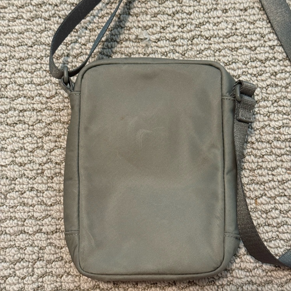 lululemon Crossbody Bag - Picture 4 of 5